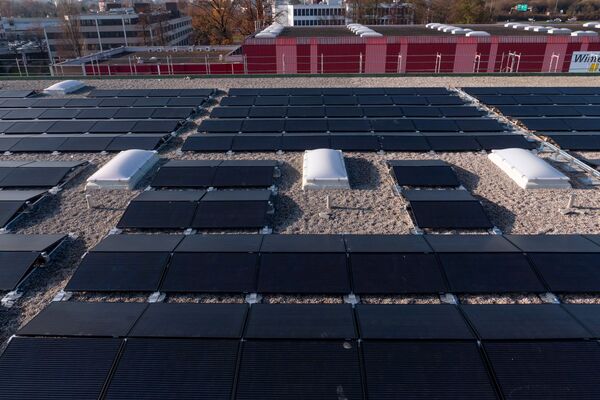 Detailansicht Photovoltaik Anlage Winterhalter_Fenner AG