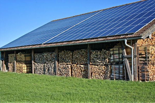 Photovoltaik-Anlage auf Dach, Bild: Pixabay
