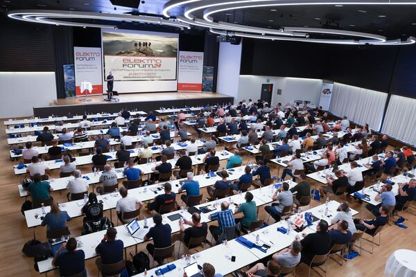 Elektroforum der Elektronorm AG in Kloten