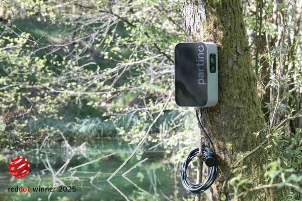 Singly ONE Ladestation mit Red Dot Award