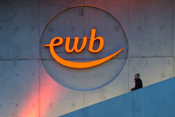 EWB Logo auf einer Wand