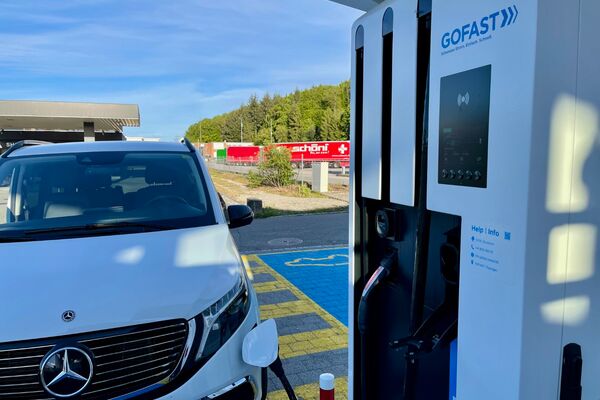 Klimaneutraler Strassenverkehr mit E-Mobilität