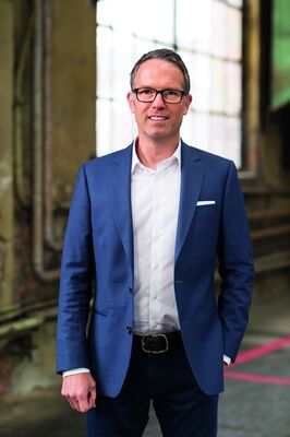 Elektroautofahrer Ronny Kleinhans von Invisia AG