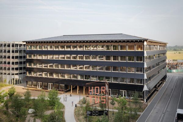 HORTUS in Allschwil. Umsetzung durch Bauherrin SENN, Architekten Herzog & de Meuron sowie Blumer Lehmann und ZPF. (Bildquelle: hortus.ch)