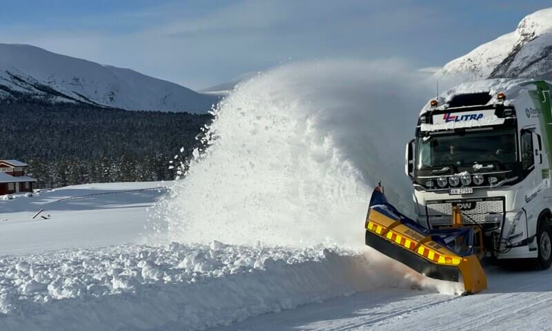 Der elektrische Schneepflug im Einsatz bei einem Test in Norwegen (Quelle: Designwerk)