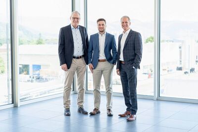Rudolf Lanter mit seinem operativen Nachfolger Reto Ammann und Group-CEO Patrik Lanter (von links)