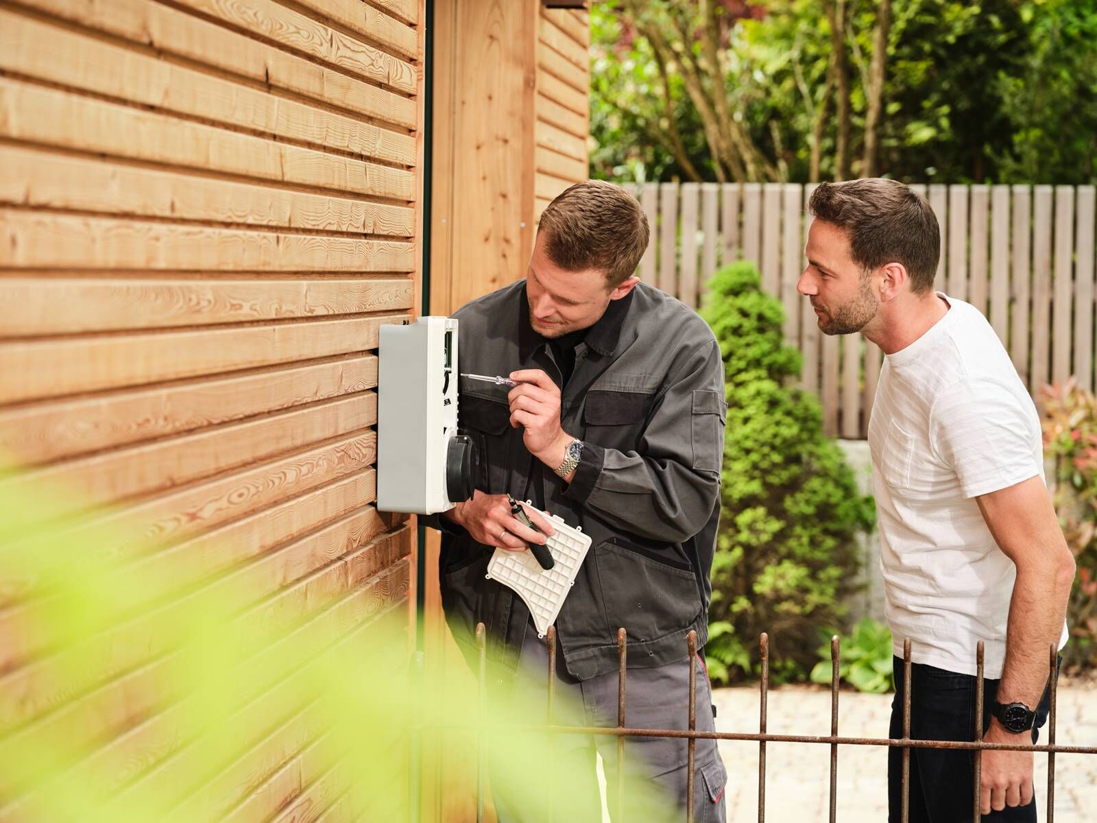 Worauf Elektriker:innen bei der Systemauswahl von Ladeinfrastruktur achten müssen.
