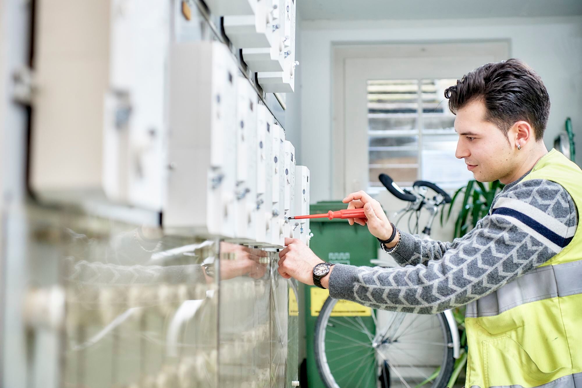 Energie Wasser Bern hat zu Jahresbeginn den 80'000sten Smart Meter installiert