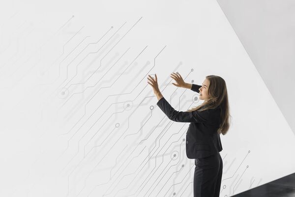 Siemens und Enlighted, ein führendes Unternehmen für Gebäudetechnik, das Teil von Siemens ist, geben eine strategische Partnerschaft mit der Zumtobel Group, einem globalen Anbieter von Beleuchtungslösungen, bekannt.