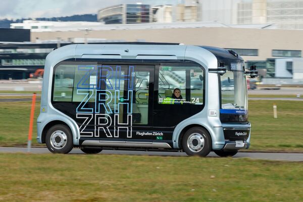 Autonomous WeRide Shuttle Bus Airport Zurich