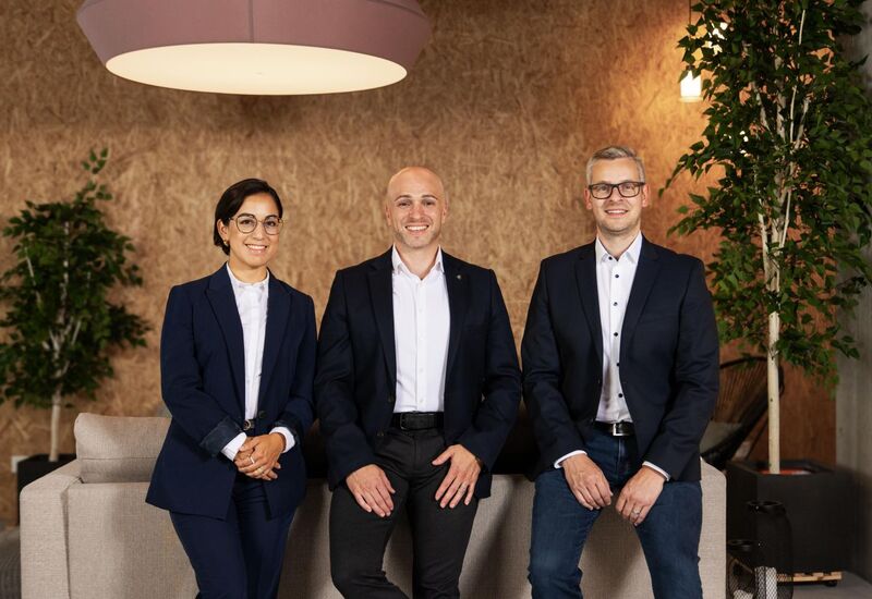 Das Führungstrio der Trilux AG Schweiz (v. l. n. r.): Marcia Meier (Marketingleitung), Patrick Sutter (Geschäftsführer), Gregor Tragust (Betriebsleitung)