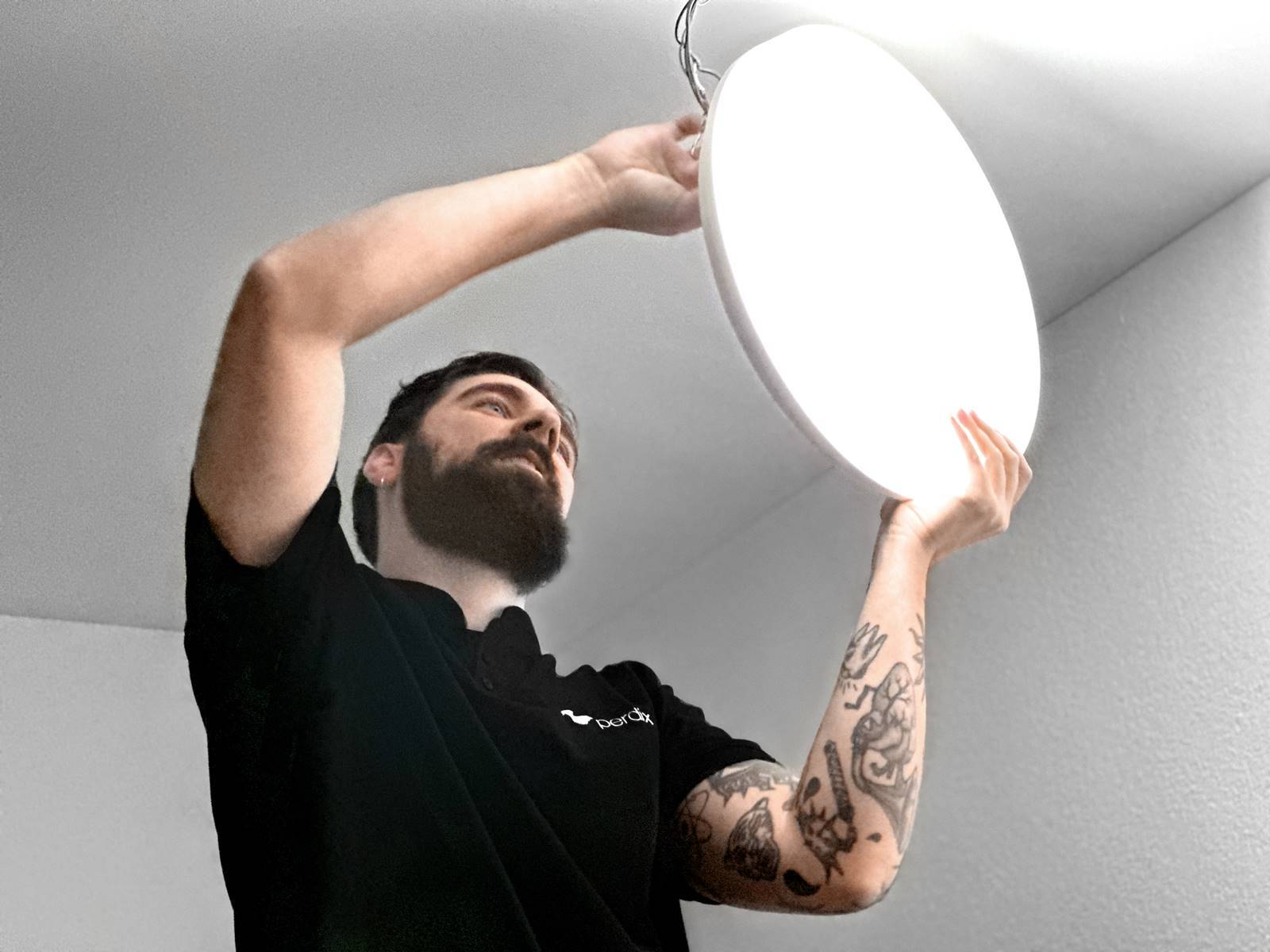 Dario Popovic bei der Arbeit. Dario Popovic bei der Arbeit.