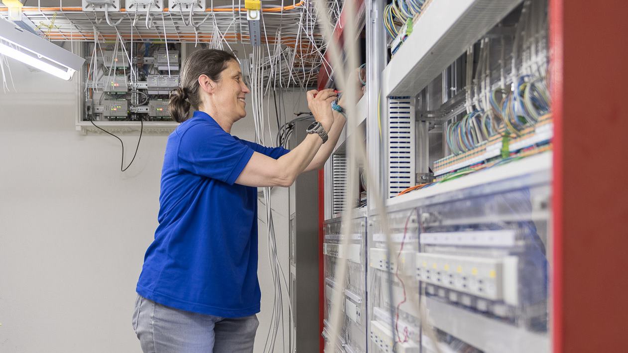 Frauen in Elektrobranche Frauen in Elektrobranche