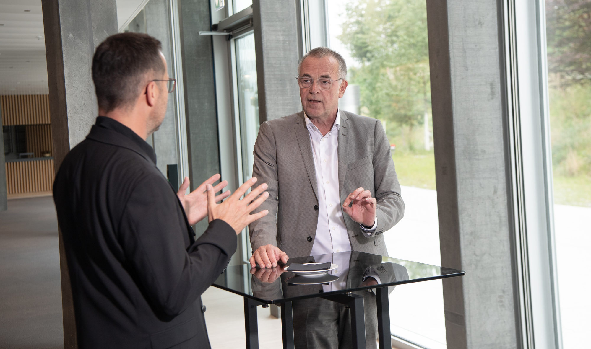 René Senn, Chefredaktor eTrends, und Christian Appert im Gespräch. René Senn, Chefredaktor eTrends, und Christian Appert im Gespräch.