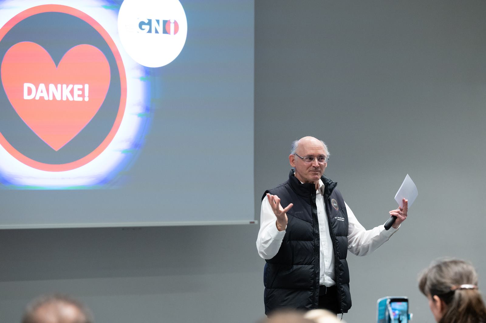 Pierre Schoeffel Leiter der Gebäude Netzwerk Initiative GNI Pierre Schoeffel Leiter der Gebäude Netzwerk Initiative GNI