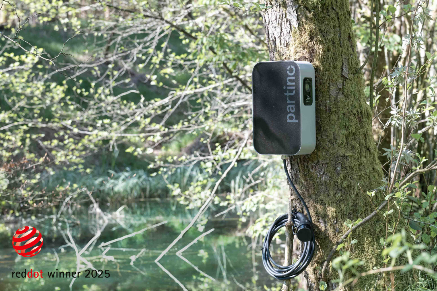 Singly ONE Ladestation mit Red Dot Award Singly ONE Ladestation mit Red Dot Award