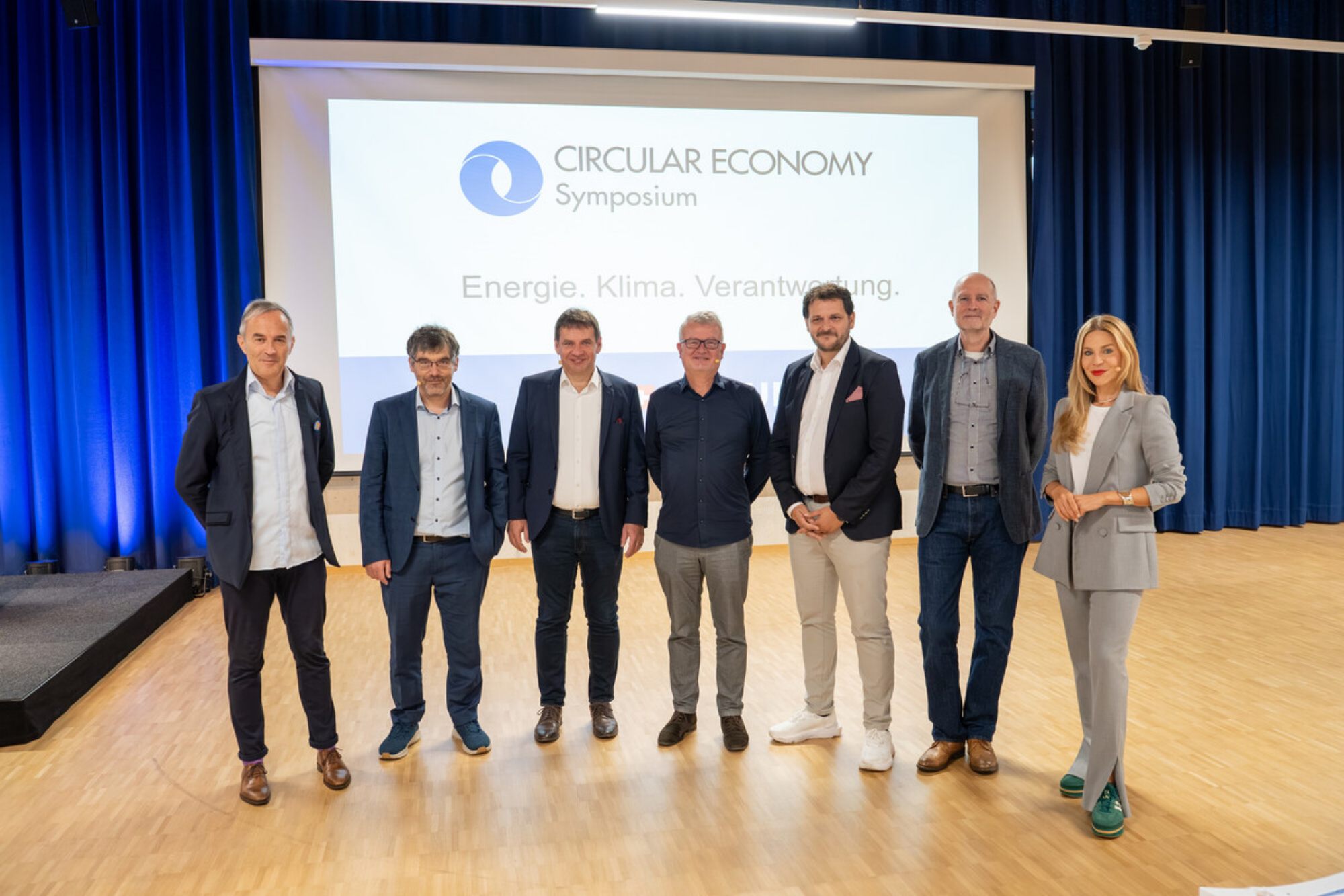 V.l.n.r.: Dani Ménard, Roger Nordmann, Martin Kyburz, Maximilian Fichtner, Lush Manrecaj, Marcel Gauch, Sarah Andrina Schütz (Moderation)